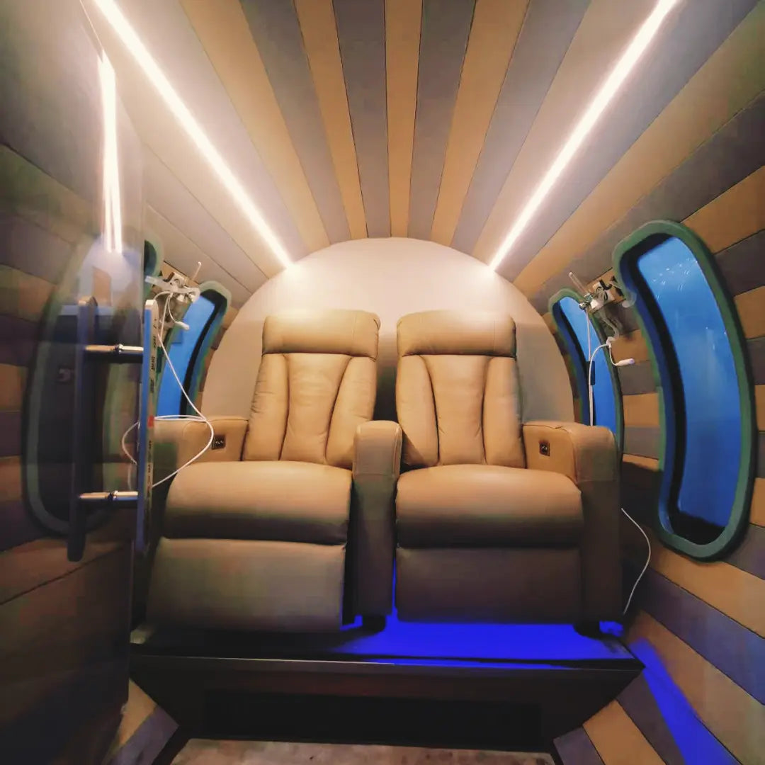 Anke - Space-Themed Biplace Rigid Hyperbaric Chamber (2.0 ATA)